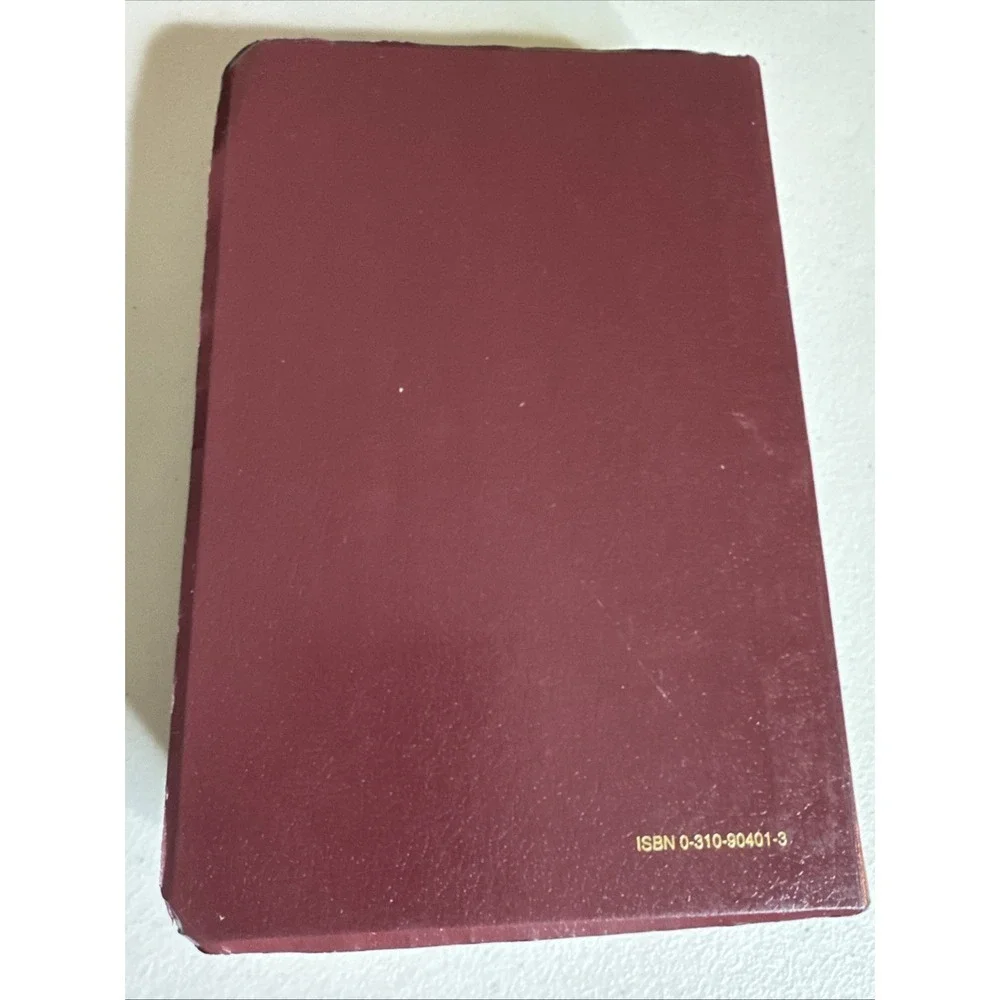 Zondervan New International Version Bible NIV Red Helps Imitation Leather Gift